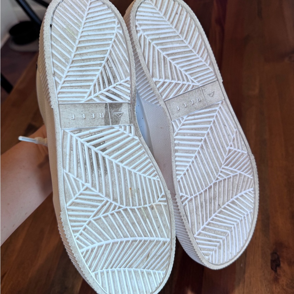 Reef Sneakers - Picture 3 of 3